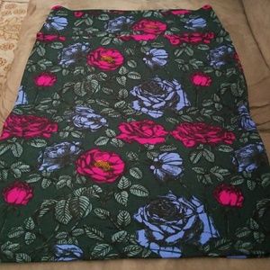 Lularoe L cassie